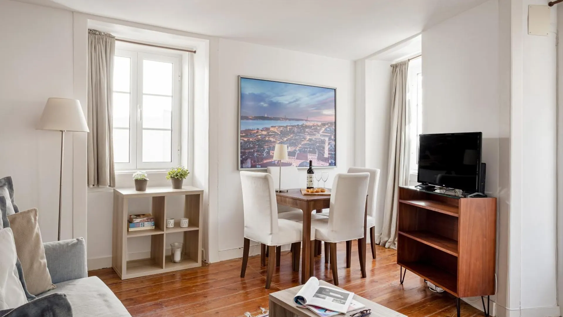 Lisbon Cozy Nest In Santa Catarina Apartment Portugal